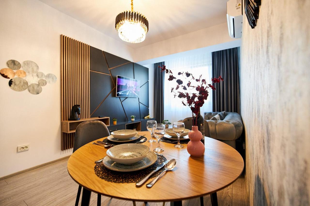 Uptown Apartments Iasi Exterior foto